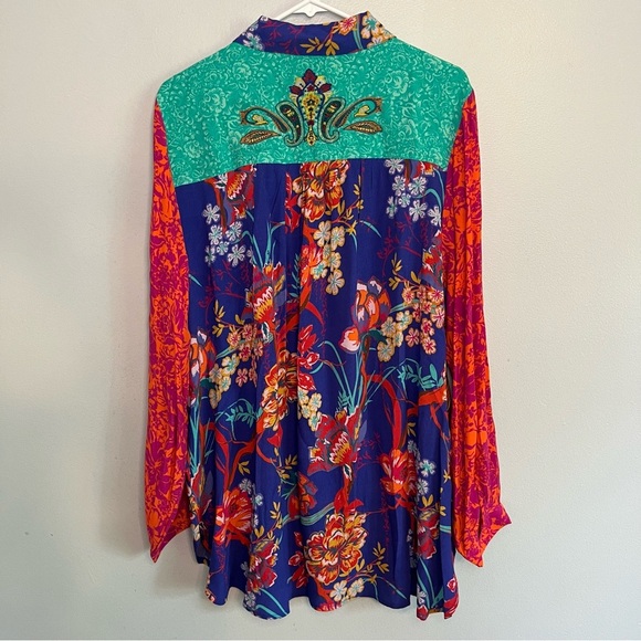 Sold Soft Surroundings Colorful Button-Up Tunic Embroidered Floral - Picture 14 of 16